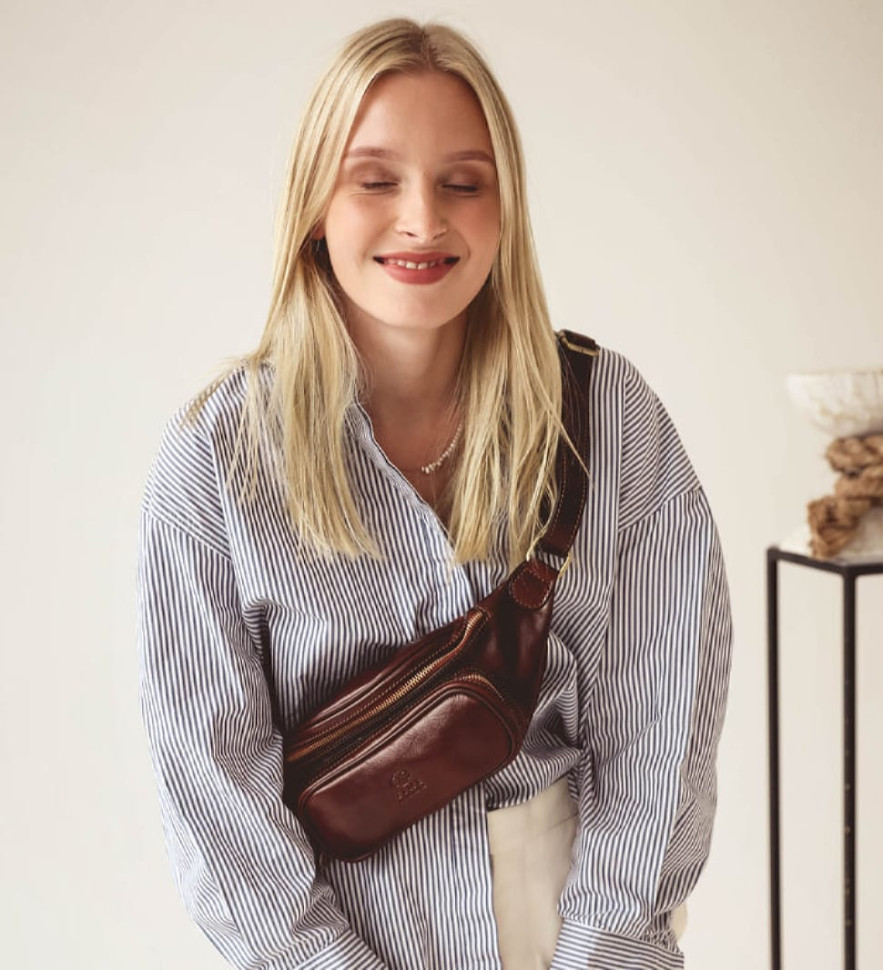 Жіноча шкіряна сумка-слинг Belly Bag - Independent People - коричневий колір - Time Resistance 5215901W — 3