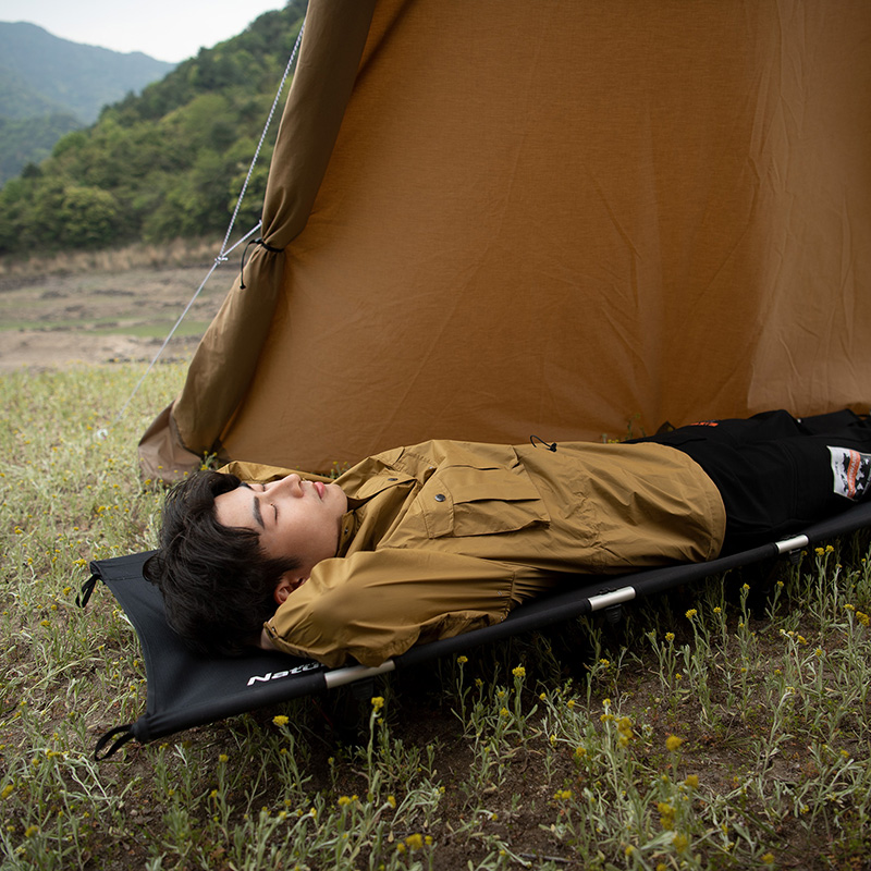 Ліжко складане Naturehike XJC05 NH20JJ001, Поліестер Oxford / алюміній, бежевий — 2