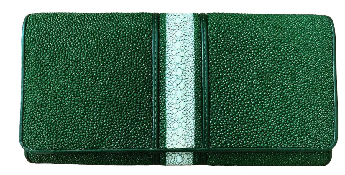 Гаманець портмоне жіночий зі шкіри ската Exotic Leather зелений з білою смужкою (stw 79_3)